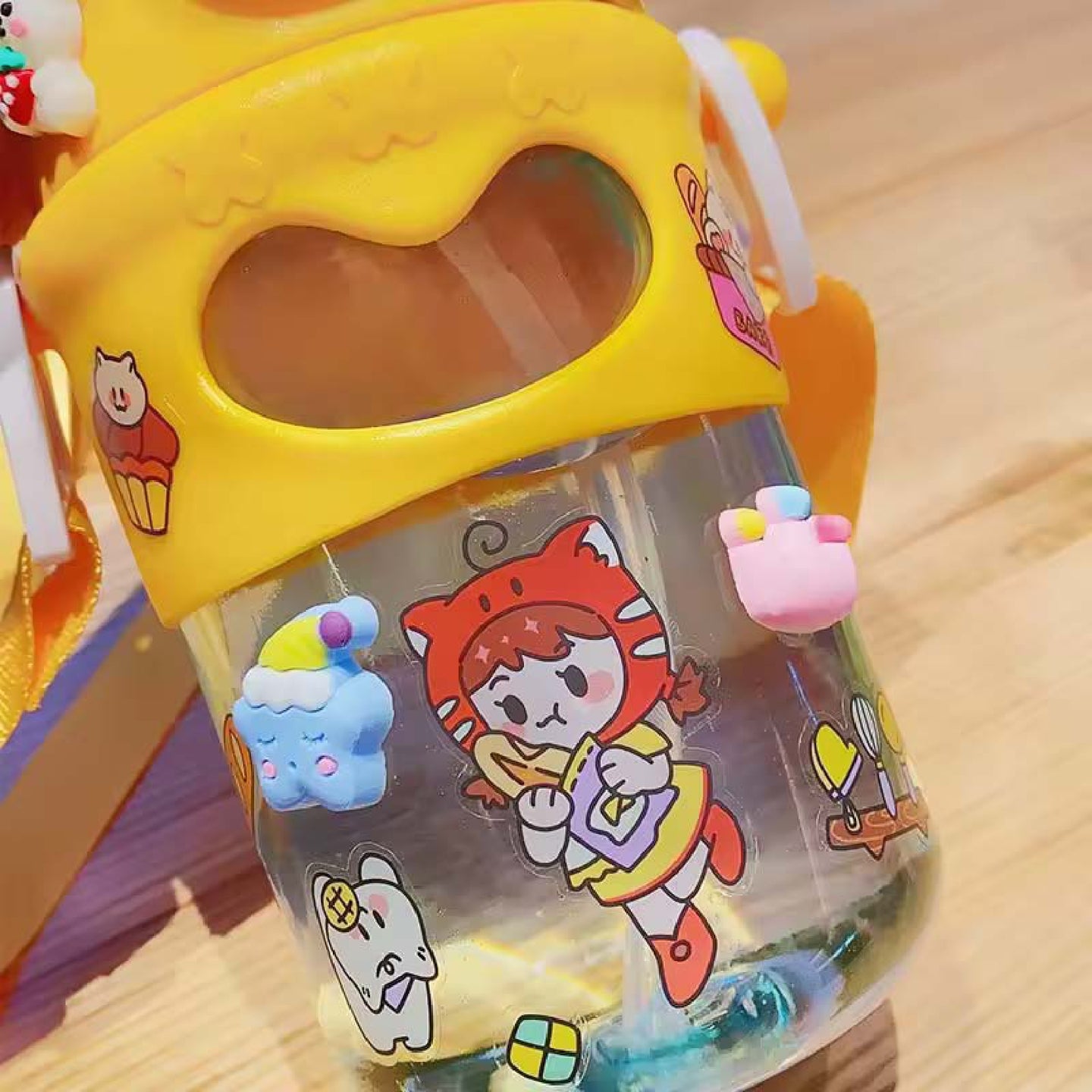 BABYDISE Cartoon Straw Bottle